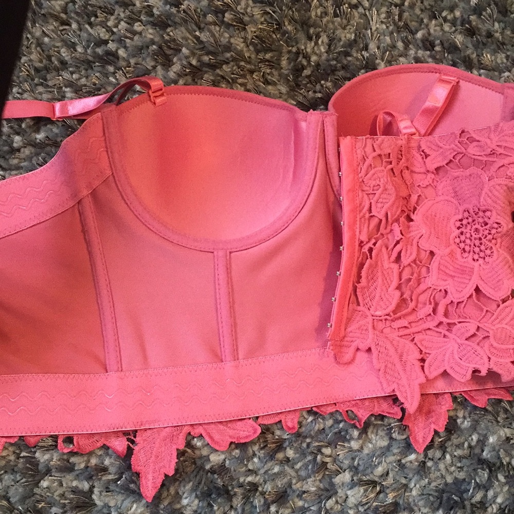 New top never worn - Picture 3 of 4